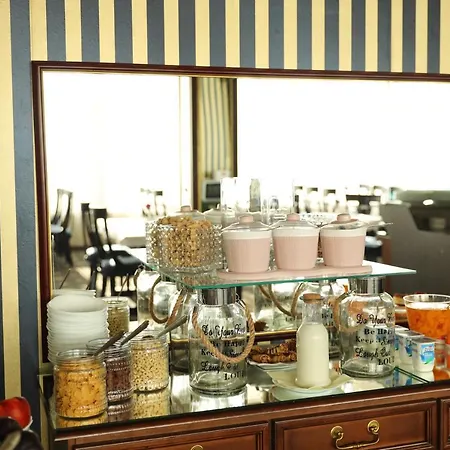 Отель Hotel Ten Constanta Констанца