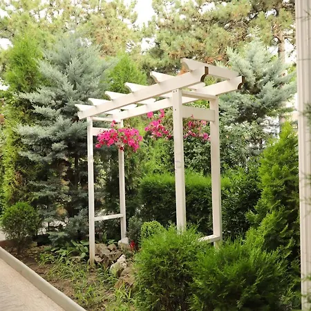 Hotel Ten Constanta 4*